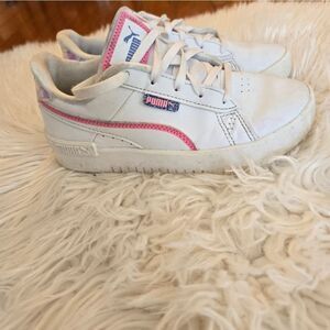Puma Kids White and Pink Sneakers